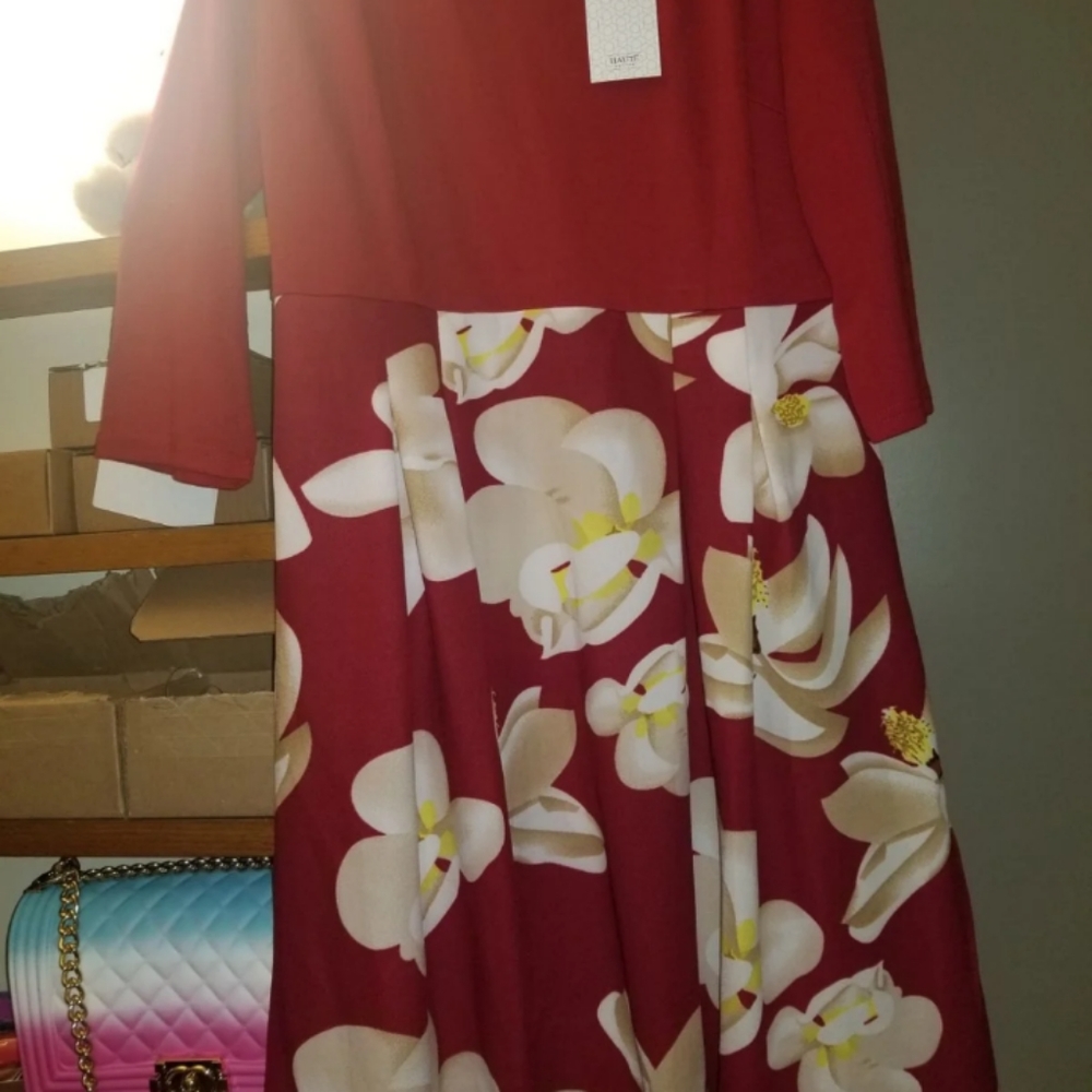 Dress - Picture 2 of 2